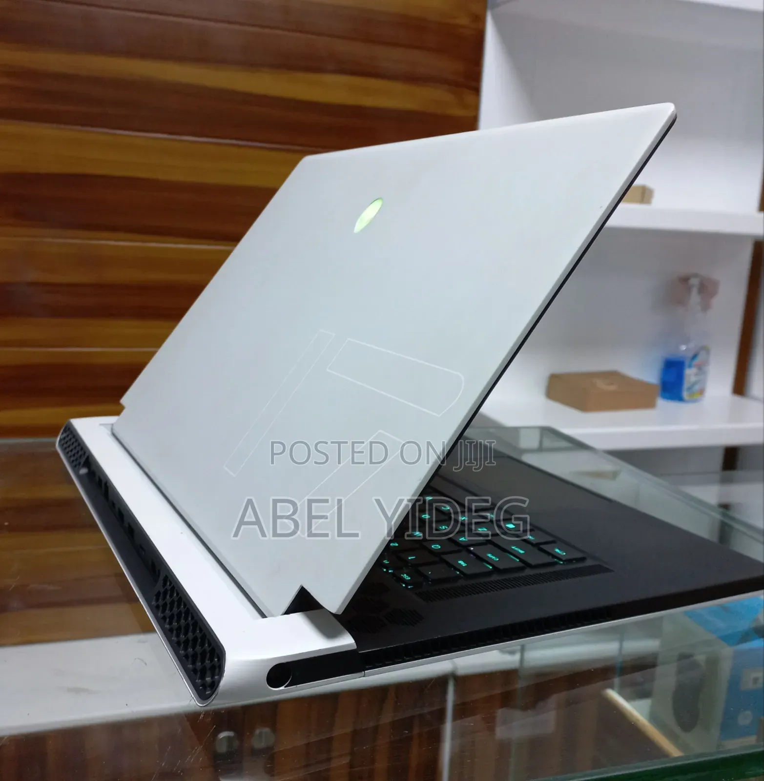 New Laptop Alienware M17x R2 16GB Intel Core I7 SSD 512GB