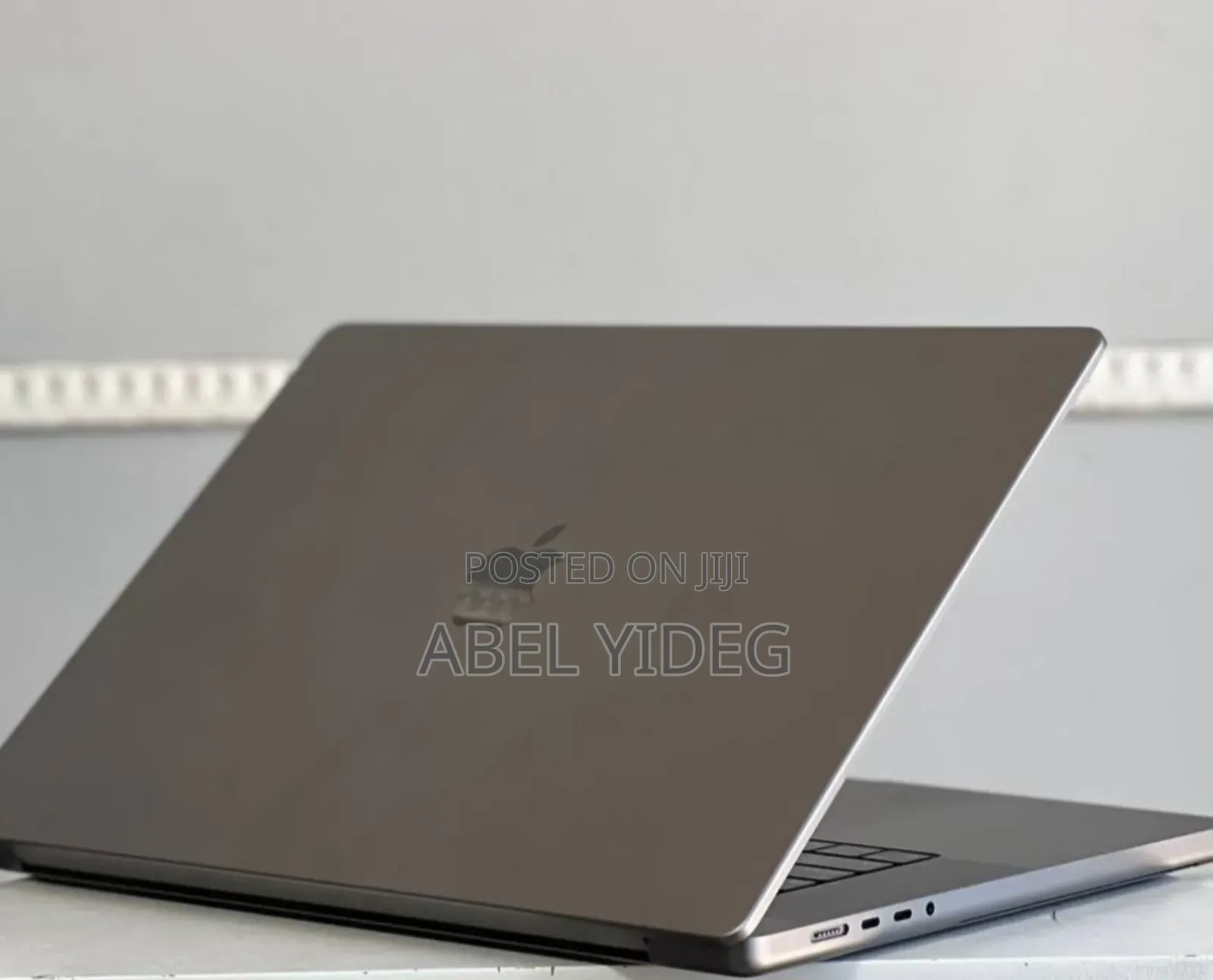 New Laptop Apple MacBook Pro 2021 M1 16GB Apple M1 Pro SSD 1T