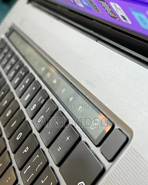 New Laptop Apple MacBook Pro 2019 32GB Intel Core I9 SSD 1T
