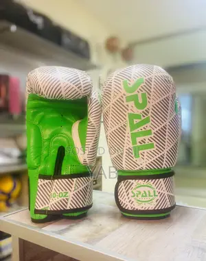Photo - Multiple Size Boxing Gloves