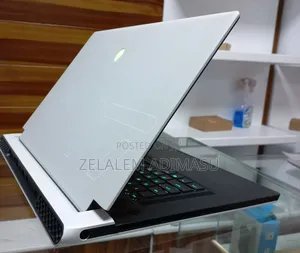 New Laptop Alienware M17x R2 16GB Intel Core I7 SSD 512GB