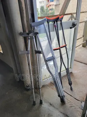 Photo - Aluminum Crutches፩*Elbow Crutches₩Crutches曲crutches什crutches