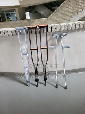 Photo - Stainless Crutches蚩auxiliary Crutches屮ክራንችcrutches*O*ክራንች