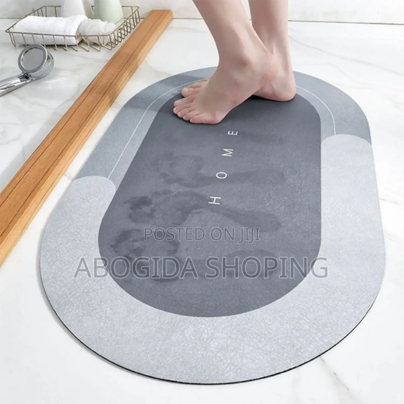 Water-Absorbent Bathroom Mats for Daily Use