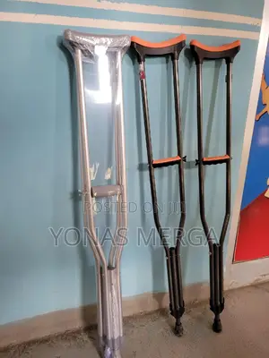 Photo - Auxiliary Crutches፬ኤልቦcrutches₩0auxilary Crutches免crutches