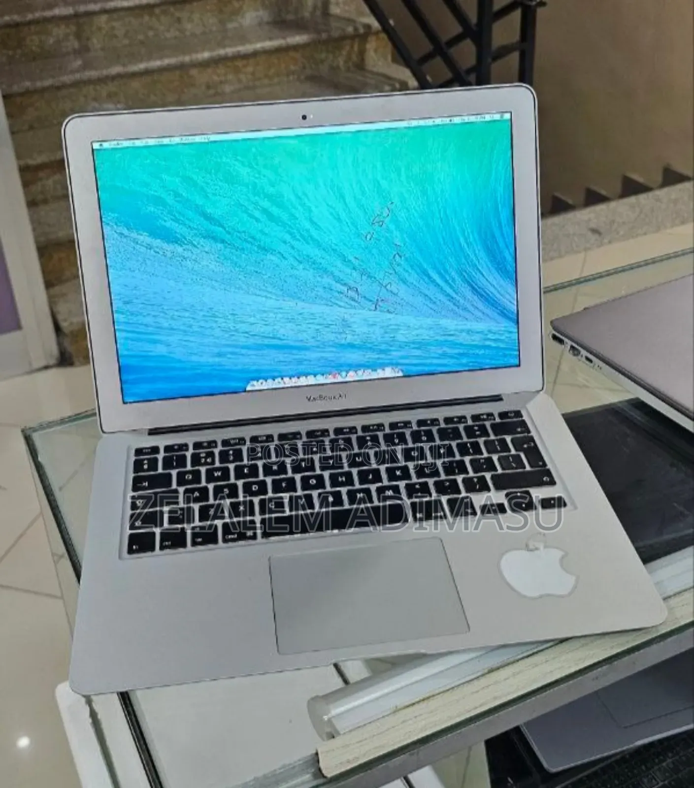 New Laptop Apple MacBook Air 2014 4GB Intel Core I5 SSD 128GB