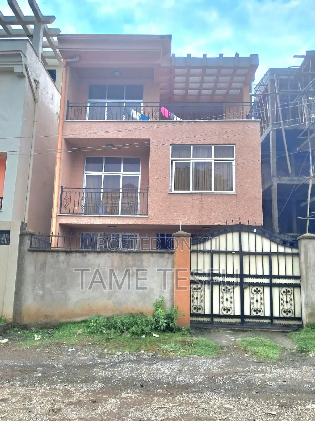 Furnished 6bdrm House in Hayat, Bole for sale