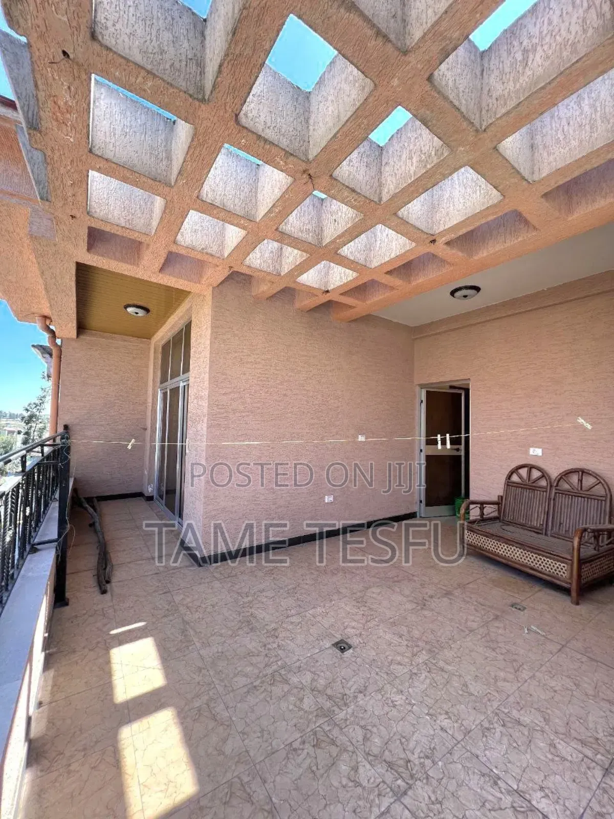 Furnished 6bdrm House in Hayat, Bole for sale