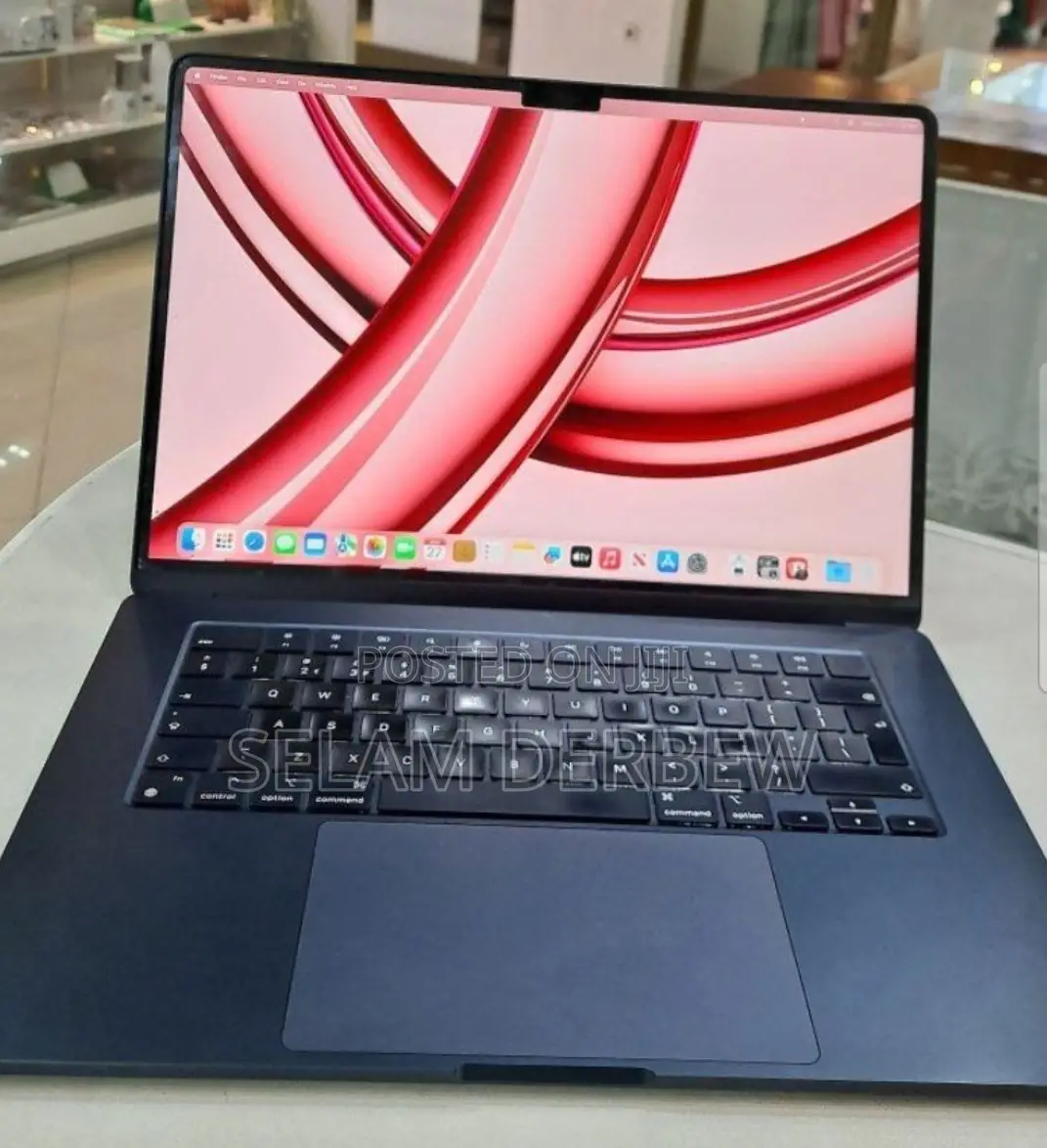New Laptop Apple MacBook Air 2023 M2 8GB Apple M2 SSD 512GB