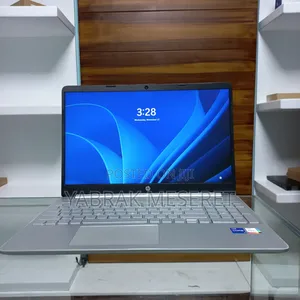 New Laptop HP Stream Notebook 8GB Intel Core I7 SSD 512GB