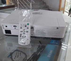 Photo - Sony Dx 220 Projector for Sell