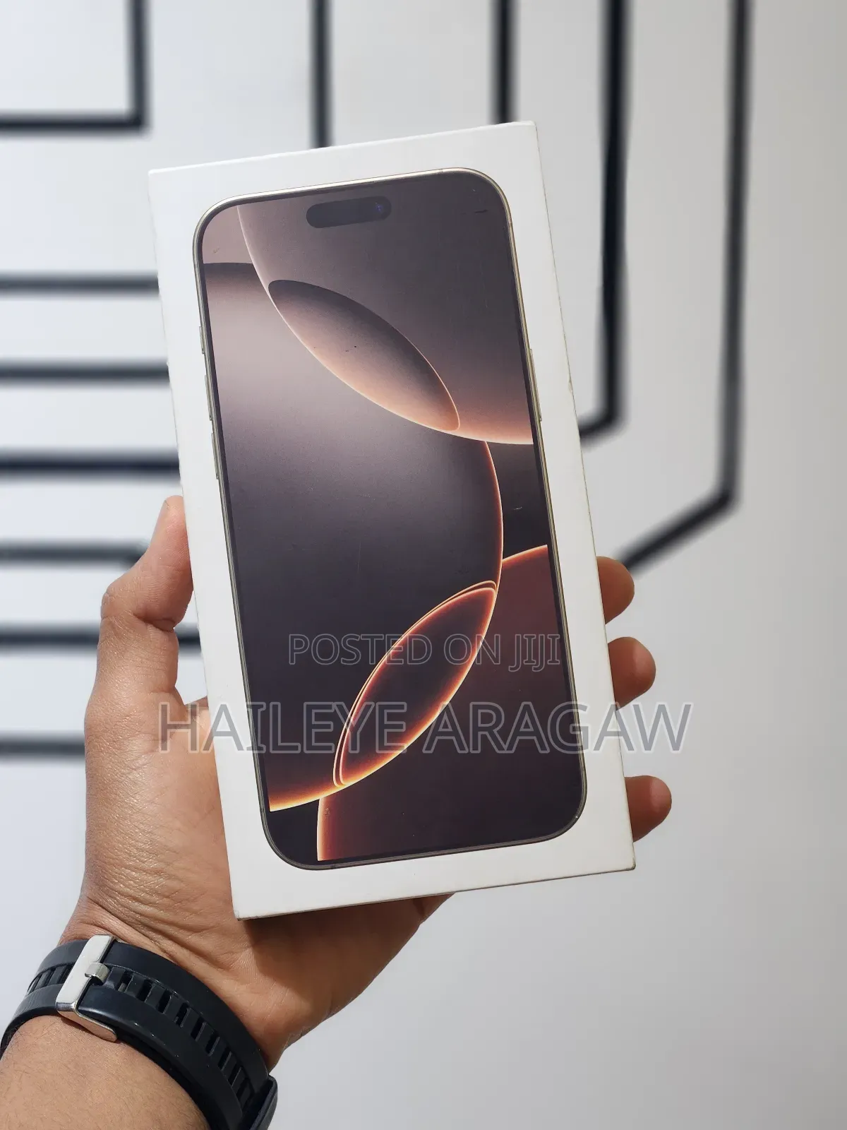 New Apple iPhone 16 Pro Max 256 GB Gold