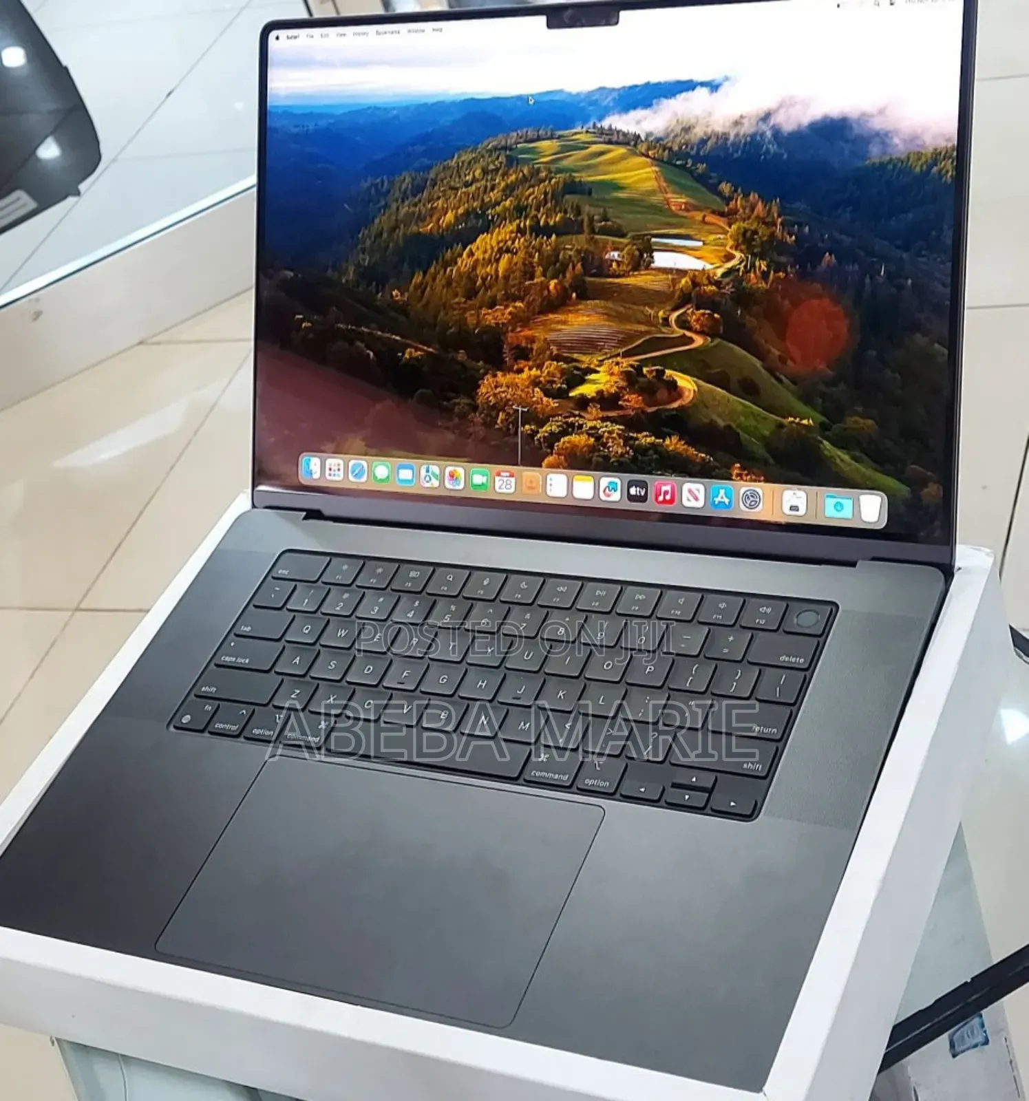 New Apple MacBook Pro 2023 M3 Pro 16-Inch 16GB Apple M3 SSD 512GB