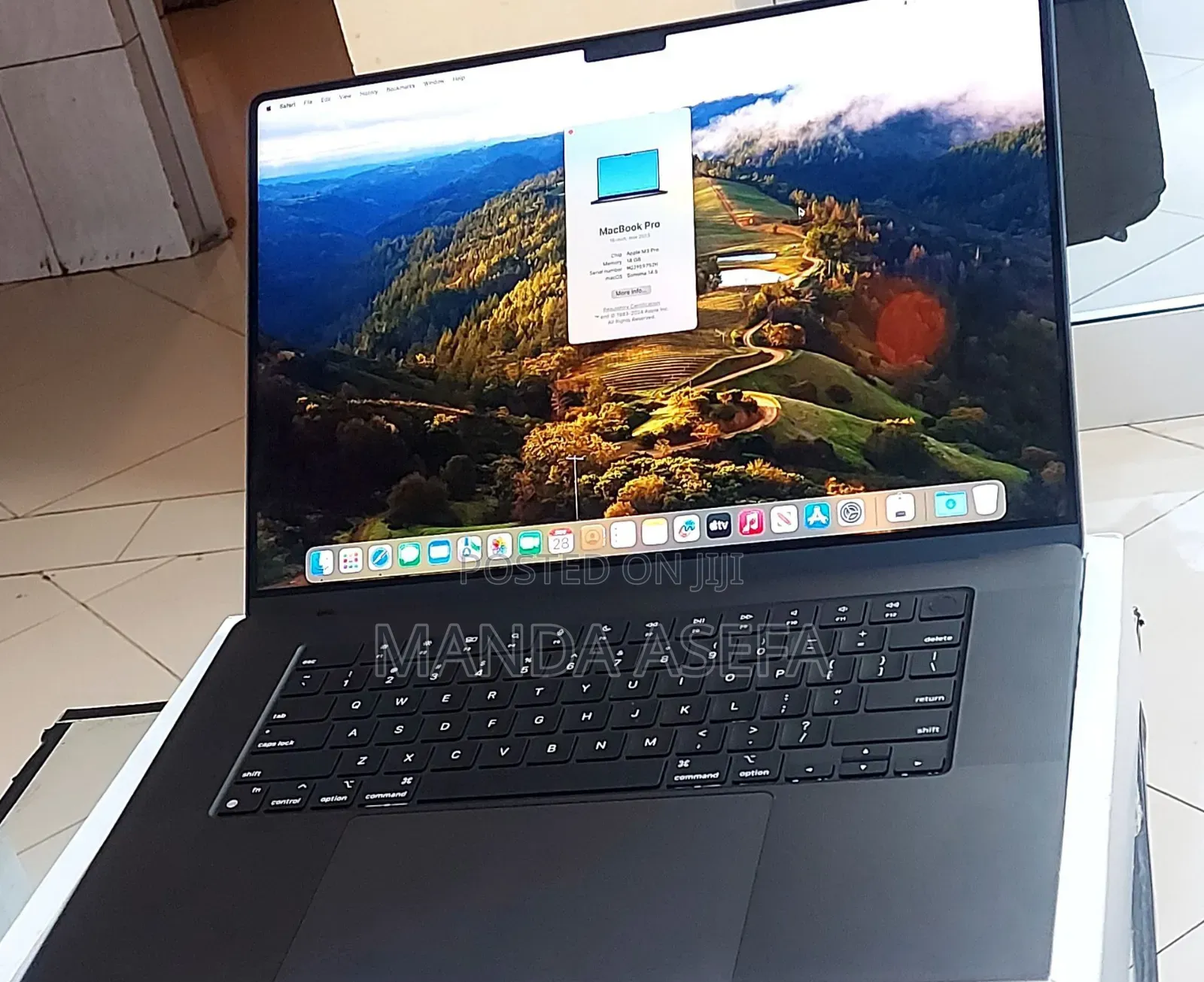 New Laptop Apple MacBook Pro 18GB Apple M3 SSD 512GB