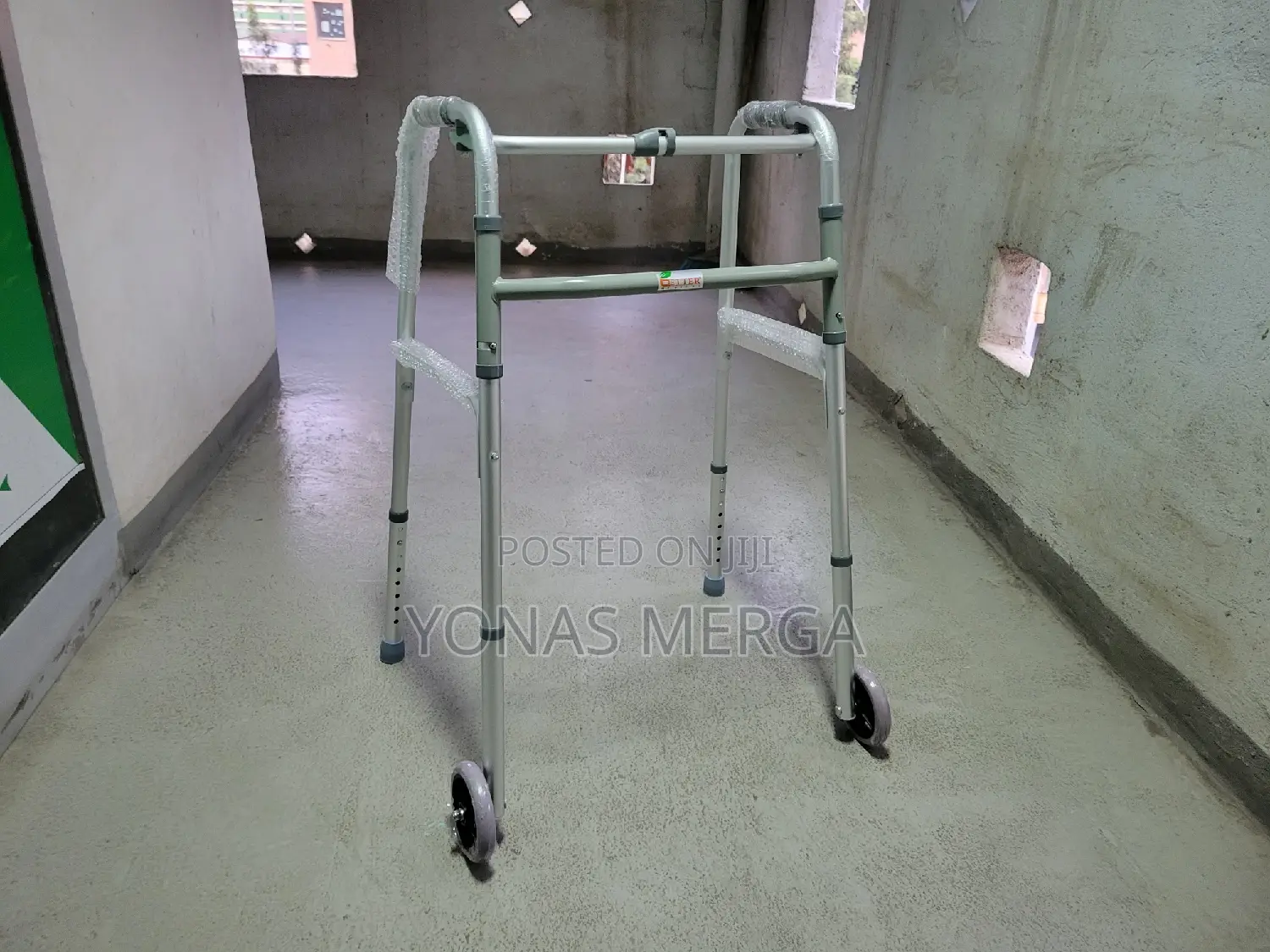 Folding Walker毋walker圖walkerፀ//Walkerwith Wheel Out Wheel