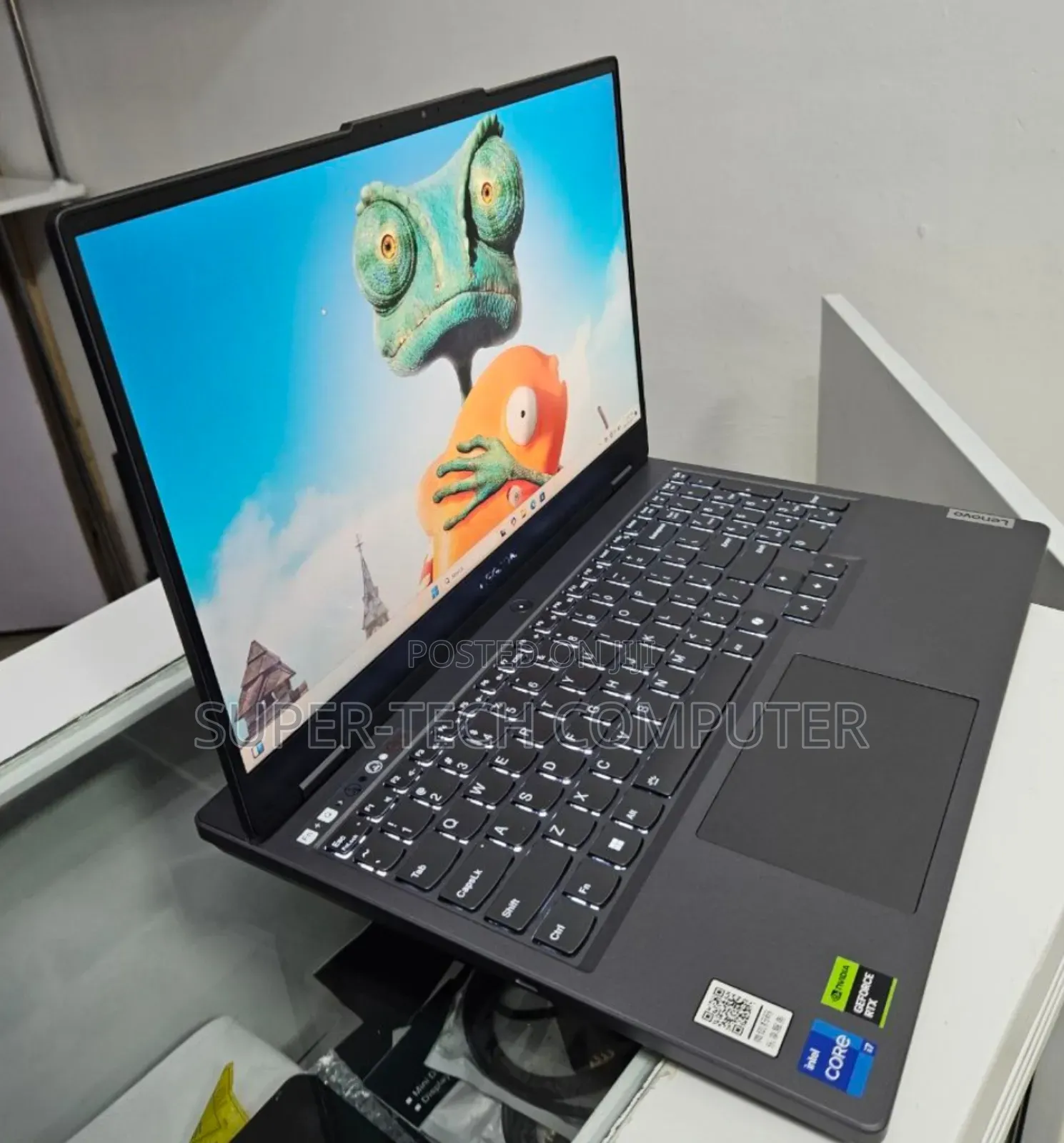 New Laptop Lenovo Legion 7 24GB Intel Core I7 SSD 1T