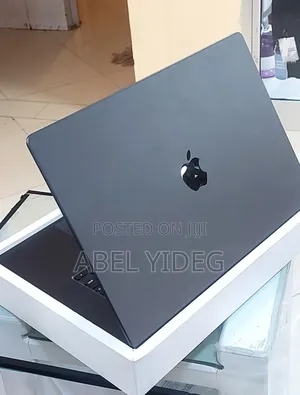 New Apple MacBook Pro 2023 M3 Pro 16-Inch 18GB Apple M3 SSD 512GB