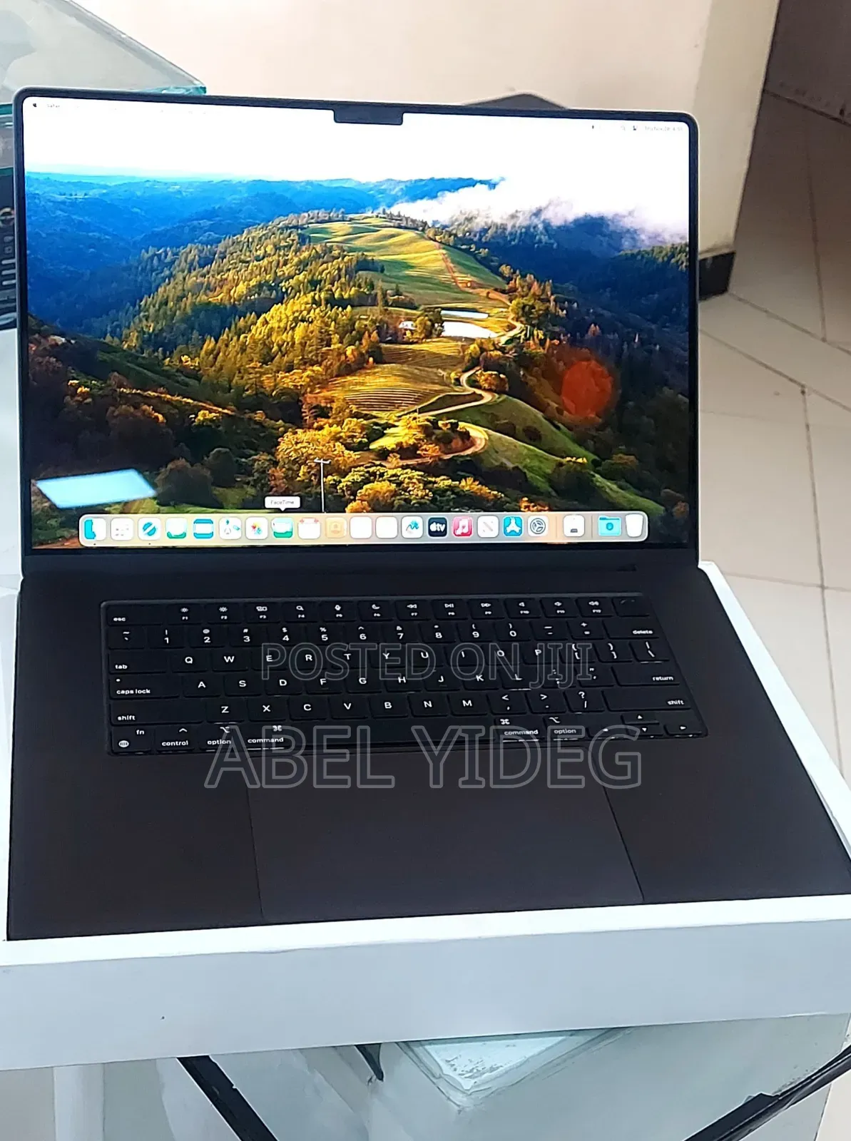 New Apple MacBook Pro 2023 M3 Pro 16-Inch 18GB Apple M3 SSD 512GB