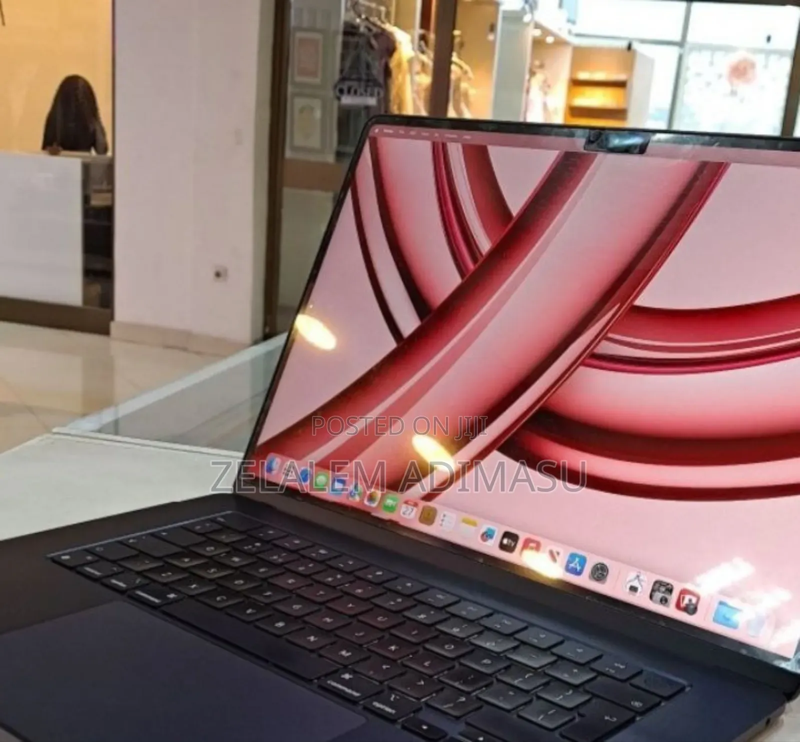 New Laptop Apple MacBook Air 2022 M2 8GB Intel Core I7 SSD 512GB