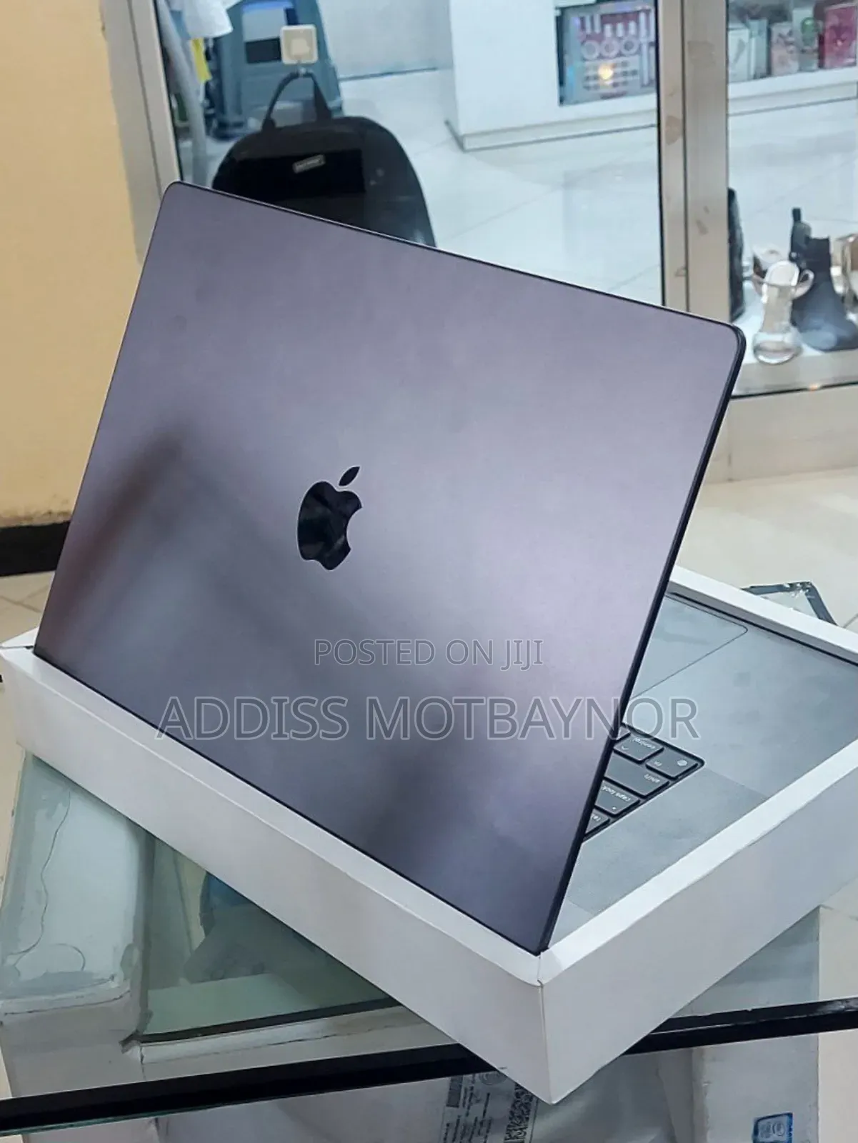 New Apple MacBook Pro 2023 M3 Max 16-Inch 18GB Apple M3 Pro SSD 512GB