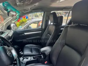 Toyota Hilux 2019 Blue