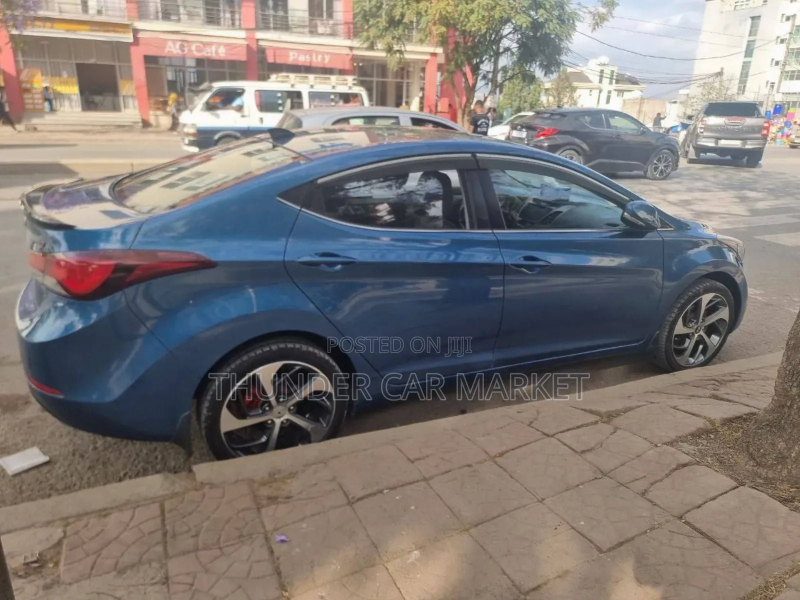 Hyundai Avante 2015 Blue