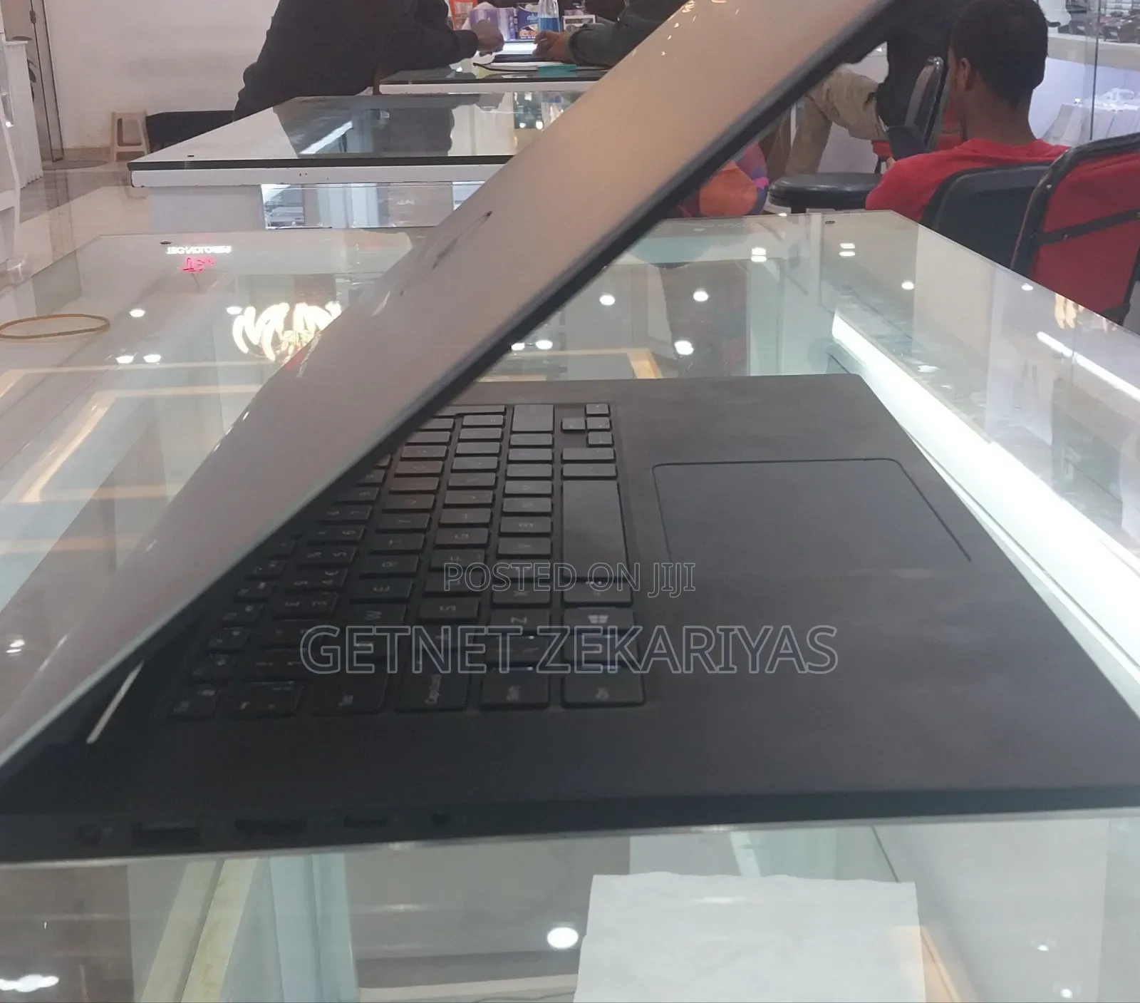 New Laptop Dell Precision 5540 16GB Intel Core I9 SSD 512GB