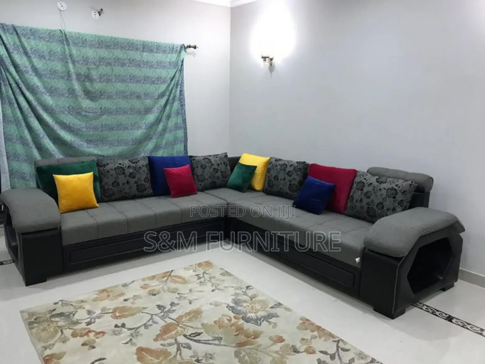 L Shape Sofa With Collectedness.