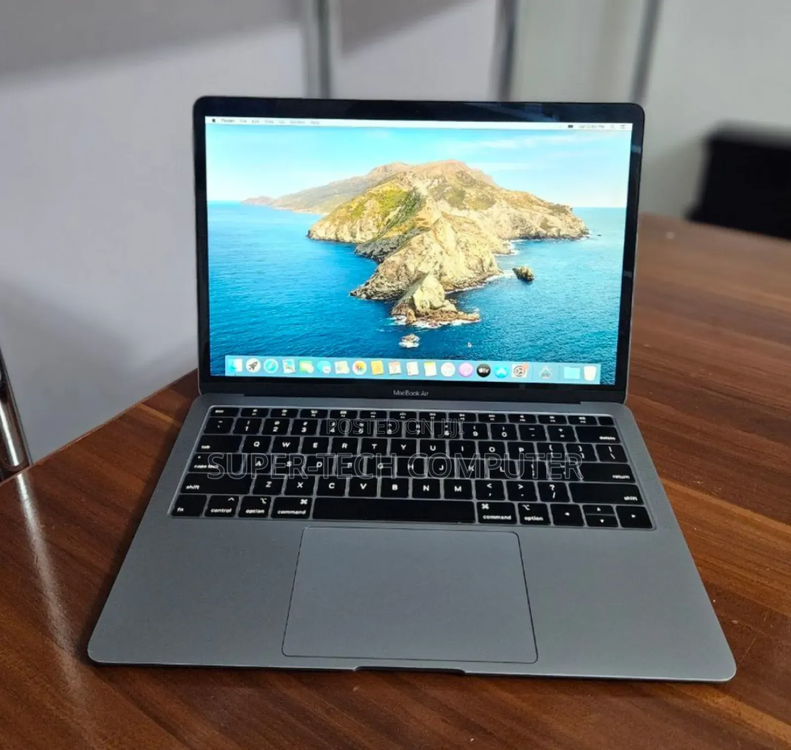 New Laptop Apple MacBook Air 2019 8GB Intel Core I5 SSD 128GB