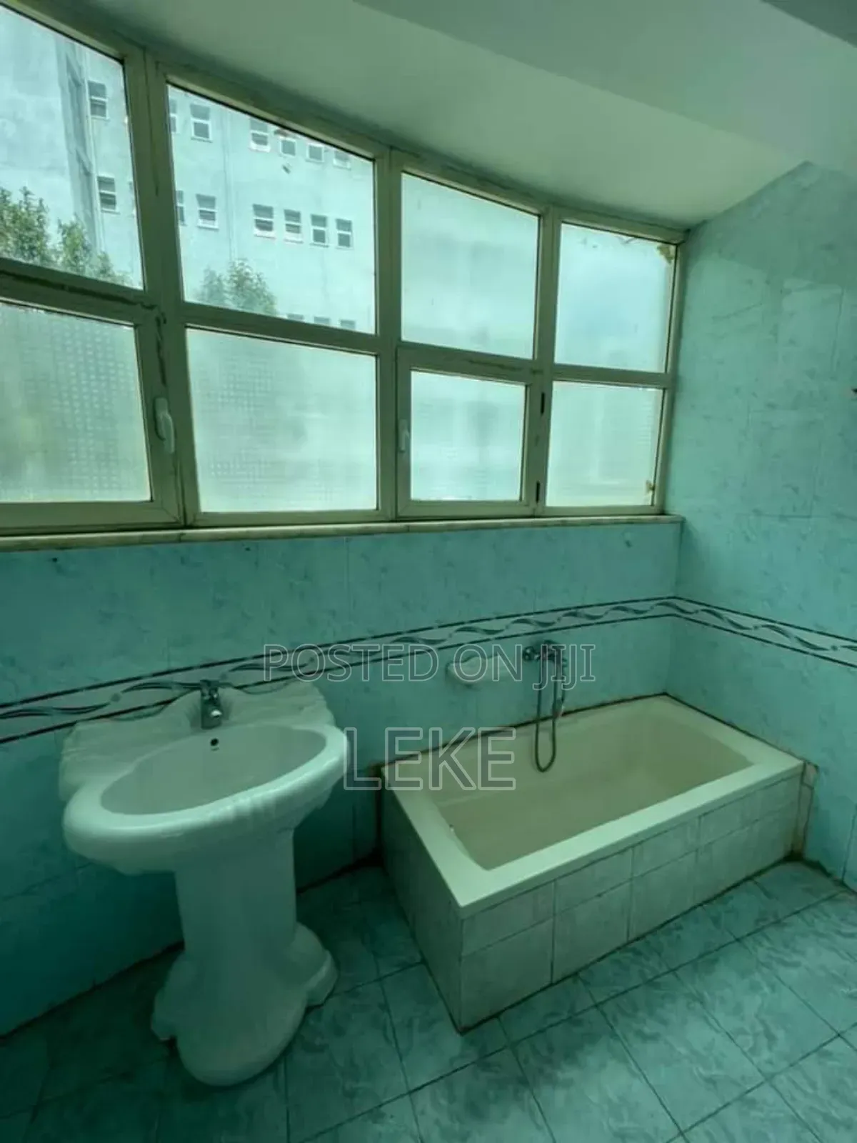 7bdrm House in Bole for rent