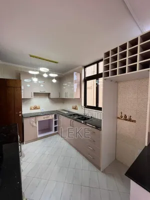 6bdrm House in Bole for rent