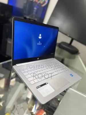 Laptop HP 15-Dw0037wm 8GB Intel Core I3 SSD 512GB