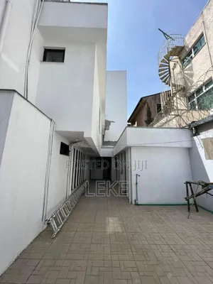 4bdrm House in Bole for rent
