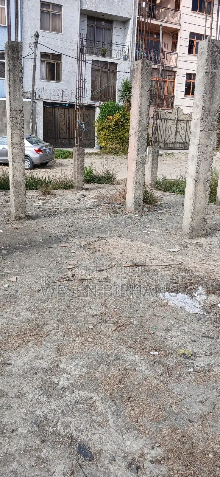 5bdrm House in Sebahulet Eristet, Bole for sale