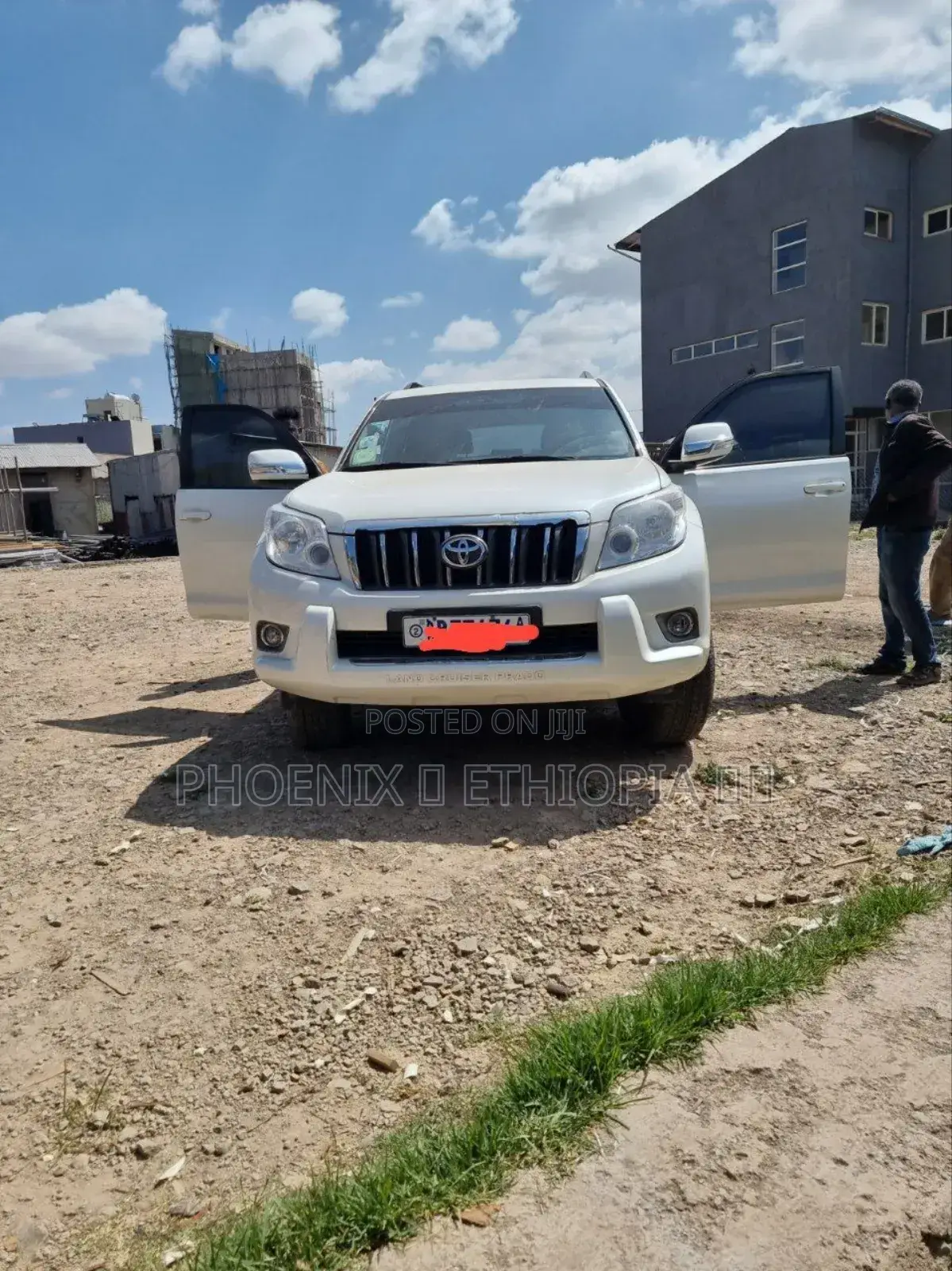 Toyota Land Cruiser Prado 2013 White