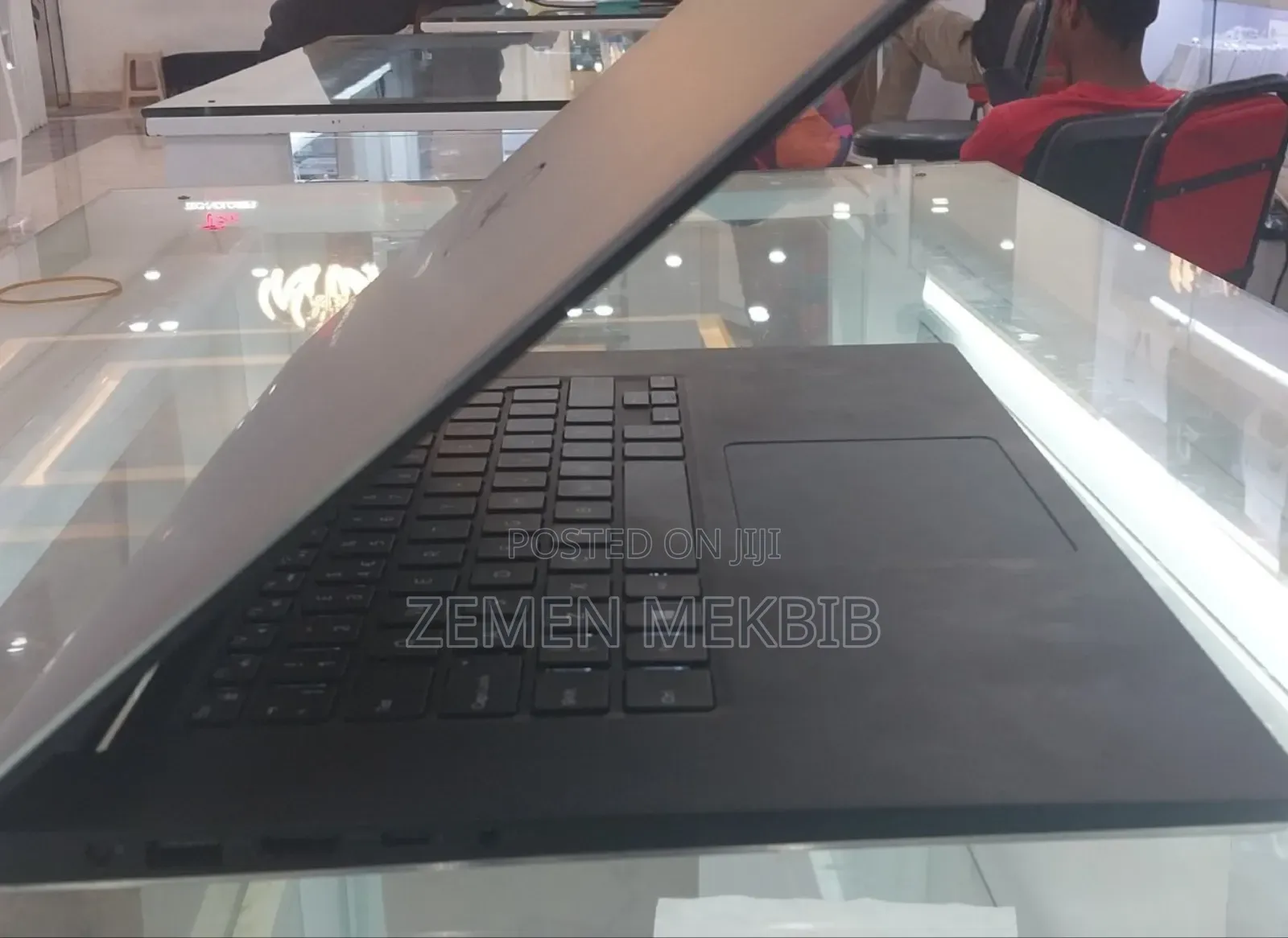 New Laptop Dell Precision 5540 16GB Intel Core I9 SSD 512GB