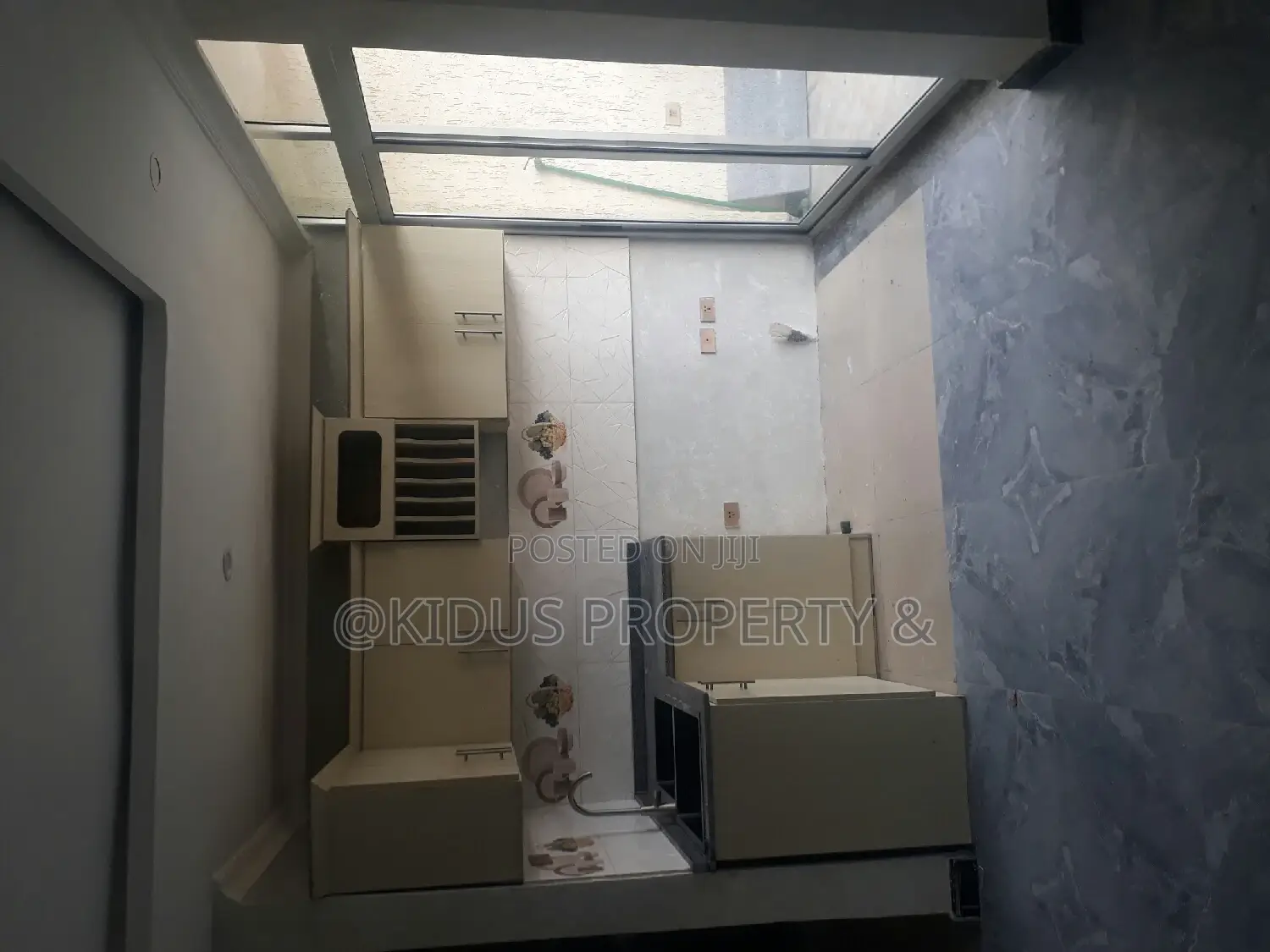 2bdrm House in Around@German, Nifas Silk-Lafto for rent