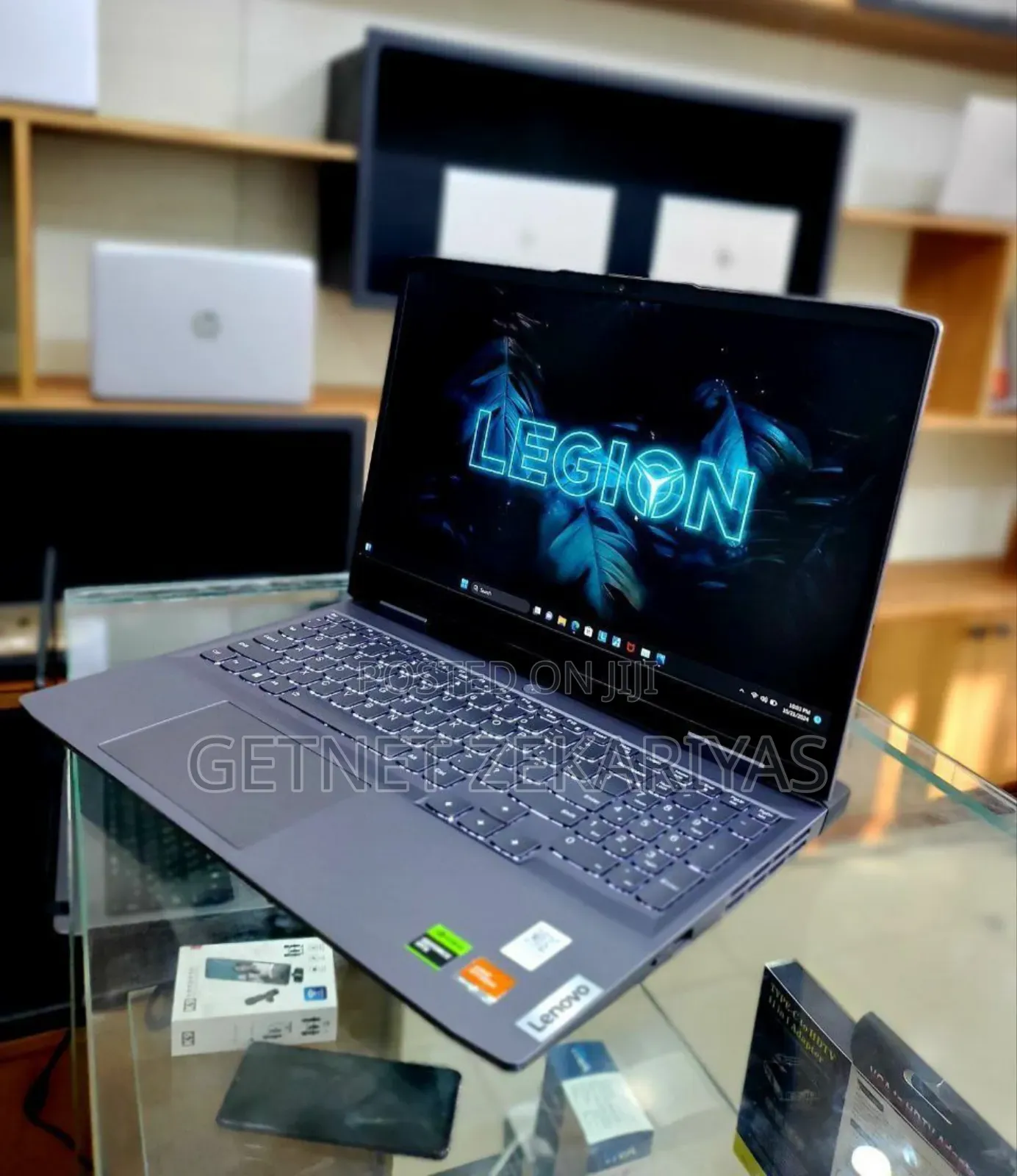 New Laptop Lenovo LOQ 15IRH8 16GB AMD Ryzen 7 SSD 512GB