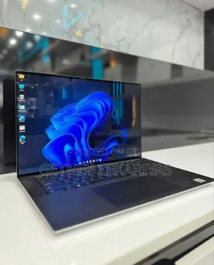 Photo - New Laptop Dell XPS 15 32GB Intel Core I7 SSD 512GB