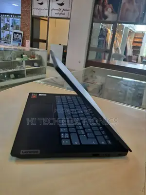 New Laptop Lenovo Ideapad 3 8GB AMD Ryzen 3 SSD 256GB