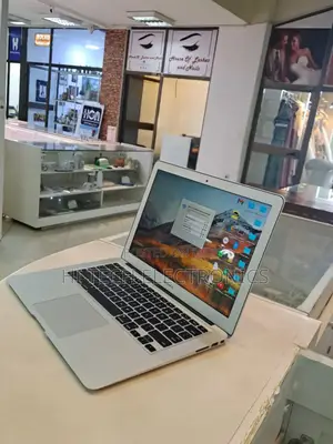 Laptop Apple MacBook Air 2017 8GB Intel Core I5 SSD 128GB