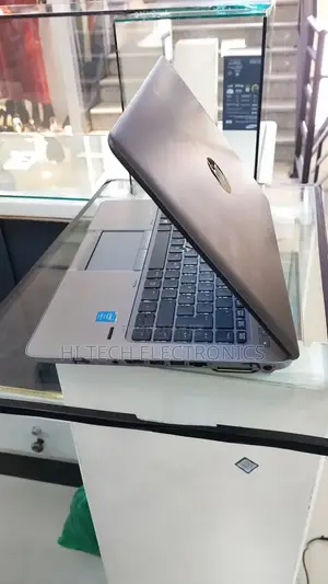 New Laptop HP EliteBook 840 8GB Intel Core I7 HDD 500GB
