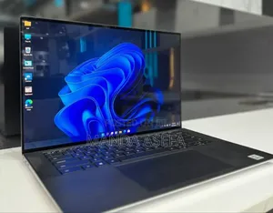 Photo - New Laptop Dell XPS 15 32GB Intel Core I7 SSD 512GB