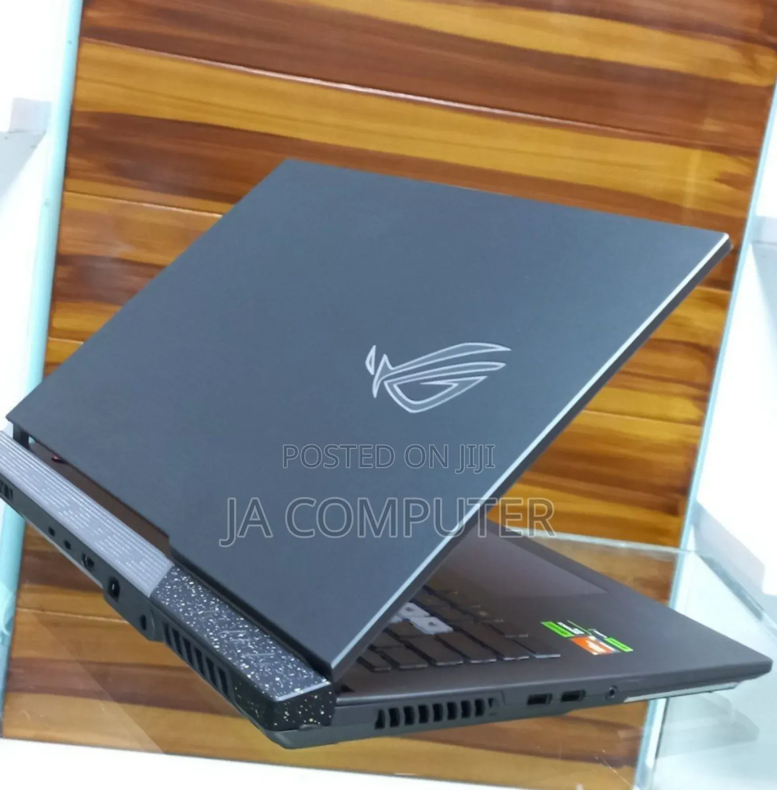 New Laptop Asus ROG Strix G17 16GB AMD Ryzen 9 SSD 1T