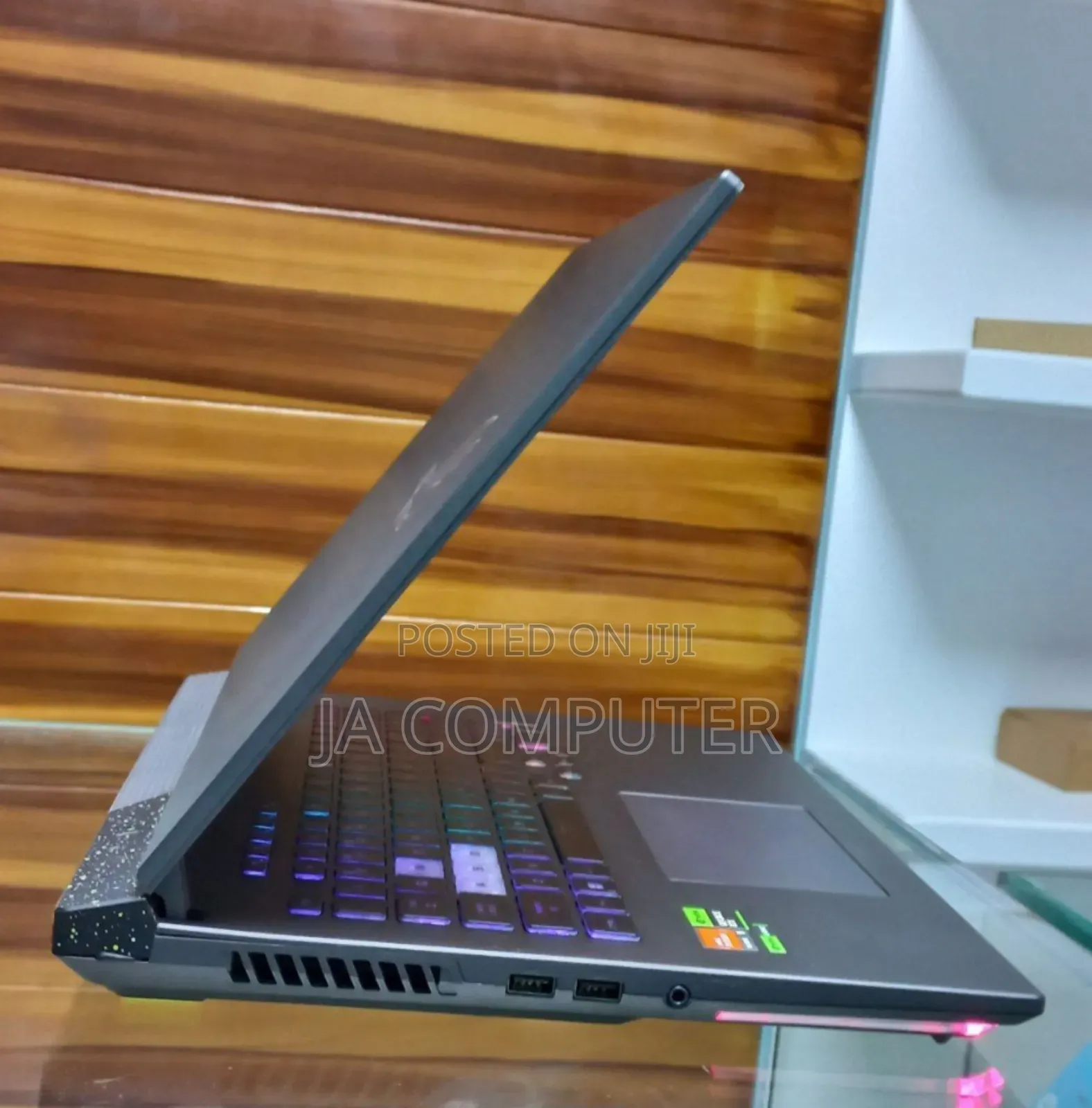 New Laptop Asus ROG Strix G17 16GB AMD Ryzen 9 SSD 1T