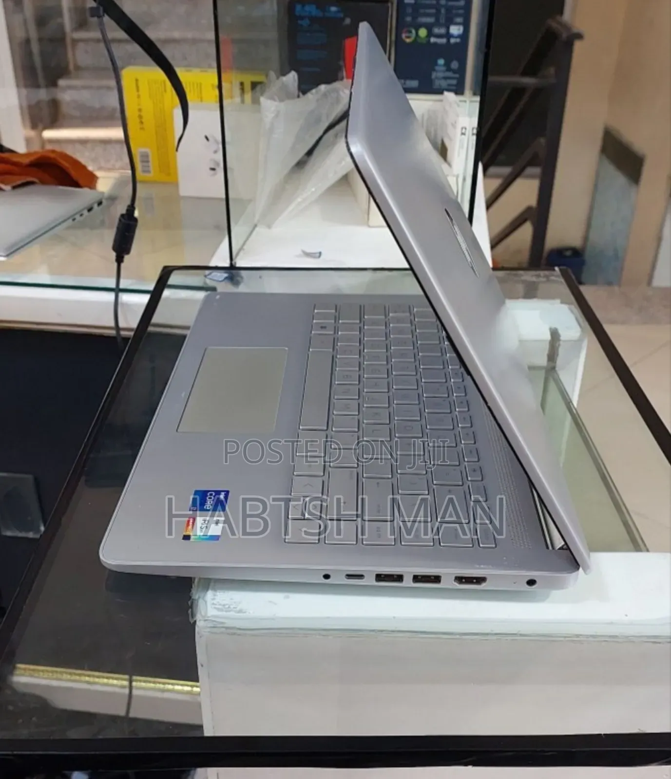 New Laptop HP Stream Notebook 16GB Intel Core I7 SSD 512GB