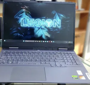 New Laptop Lenovo LOQ 15IRH8 16GB AMD Ryzen 7 SSD 512GB