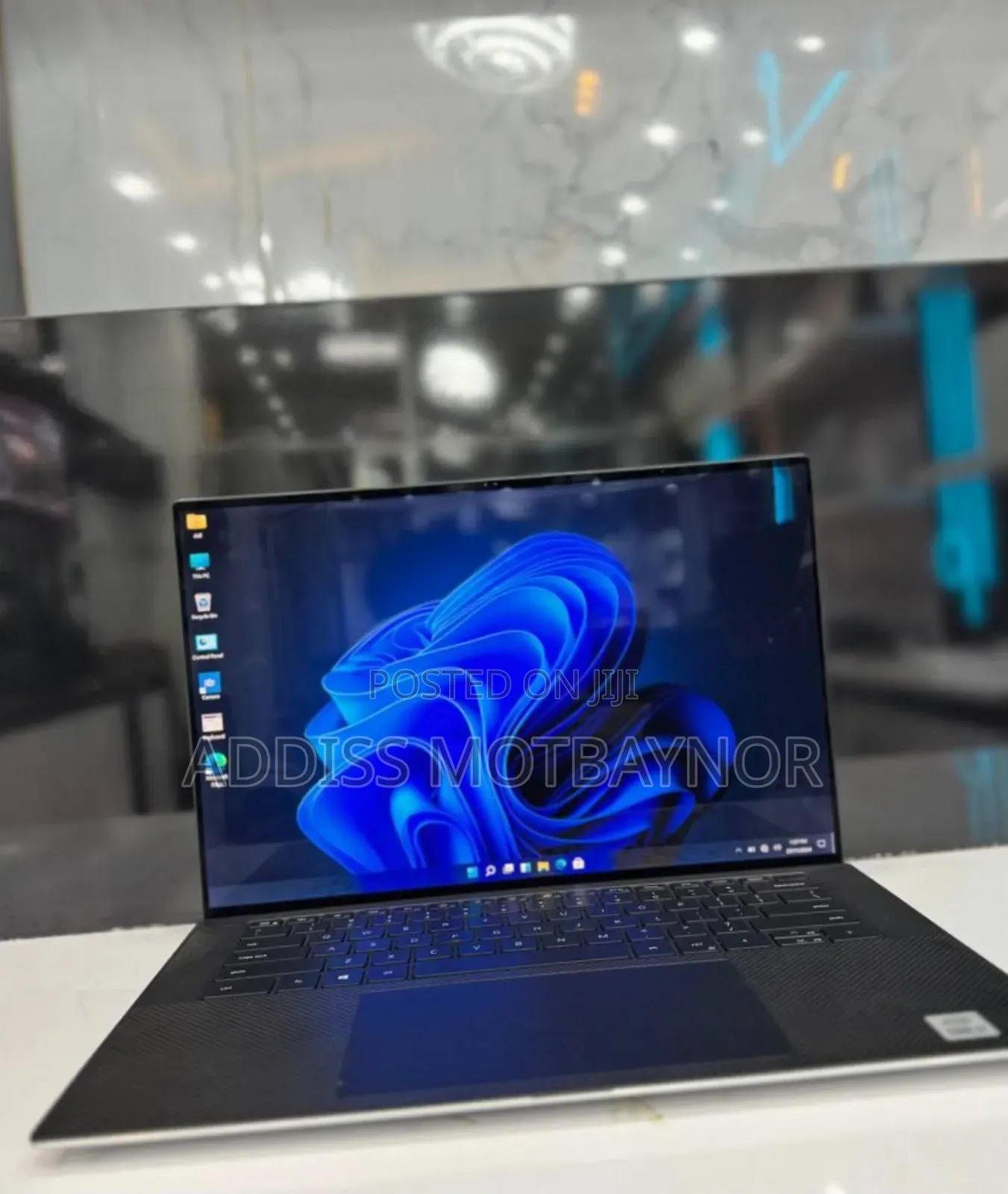 New Laptop Dell XPS 15 32GB Intel Core I7 SSD 512GB