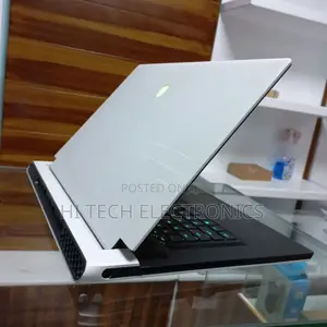 New Laptop Alienware M17x R2 16GB Intel Core I7 SSD 512GB