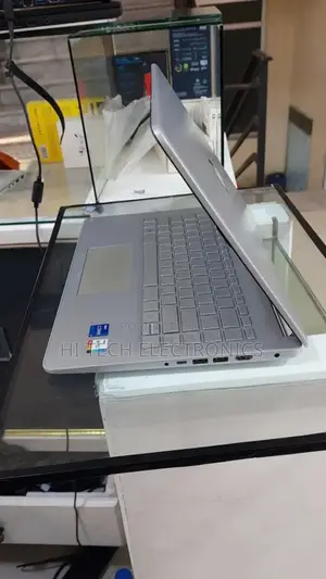 New Laptop HP Stream Notebook 16GB Intel Core I7 SSD 512GB